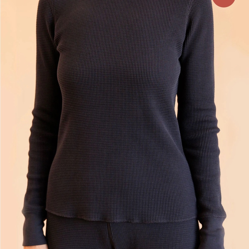 Noble Black Waffle top Long Sleeve Top L
